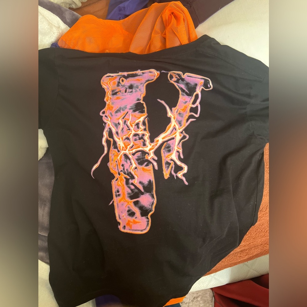 Vlone nba young boy t shirt size Large